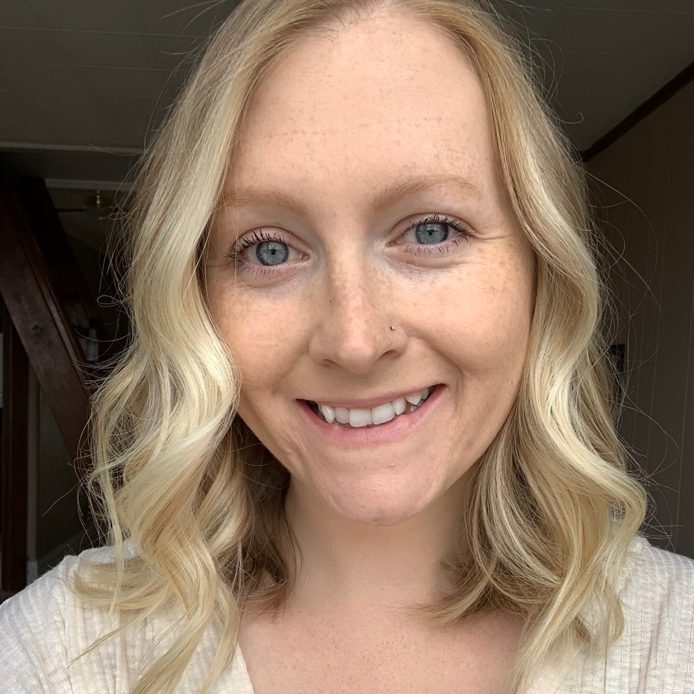 Meet your Posher, Hannah